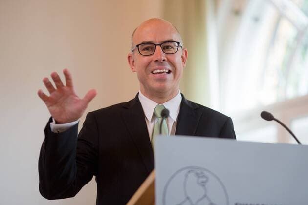 Gabriel FELBERMAYR, Leiter des Zentrums für Außenwirtschaft des ifo Instituts Leibniz-Institut für Wirtschaftsforschung an der Universität Muenchen. Herbsttagung Politischer Club, Evangelische Akademie Tutzing. zum Thema: Neue Regeln für den Welthandel? TTIP, CETA und die Folgen. am 12.11.2016 in Tutzing E V A N G E L I S C H E A K A D E M I E T U T Z I N G Deutschland. x20161112_129.CR2x