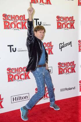Cliff Richard bei der Ankunft zur Musical Premiere von School of Rock The Musical am 14.11.2016 in London School of Rock The Musical New London Theatre Opening Night , 2016 