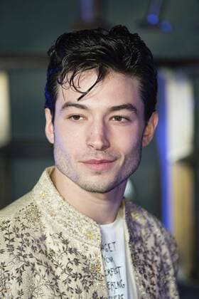 Ezra Millerbei der Europapremiere des Kinofilms Fantastic Beasts and Where to Find Them Phantastische Tierwesen und wo sie zu finden sind im Odeon Leicester Square. London, 15.11.2016 Foto:xJ.xSpicerx xFuturexImage