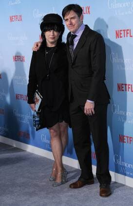 November 18, 2016 - Westwood, CA, United States - 18 November 2016 - Westwood, California. Amy Sherman-Palladino, Daniel Palladino. Premiere Of Netflix s Gilmore Girls: A Year In The Life held at the Regency Bruin Theatre. Photo Credit: AdMedia Westwood United States - ZUMAa123 20161118_zaa_a123_129