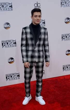 Internet personality Gabriel Conte arrives for the 2016 American Music Awards held at Microsoft Theater in Los Angeles on November 20, 2016.  LAP20161120021 JIMxRUYMEN