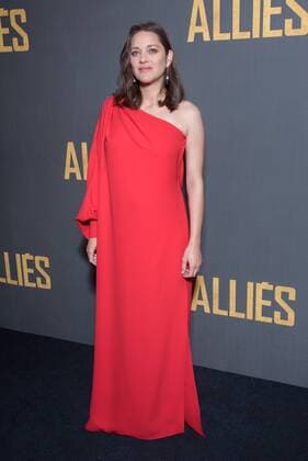 213646 2016-11-20 Paris, FRA, - Filmpremiere Allied (Vertraute Fremde) im UGC Normandie. Marion Cotillard.  Copyright: xSergexArnalx xStarfacex STAR_213646_122