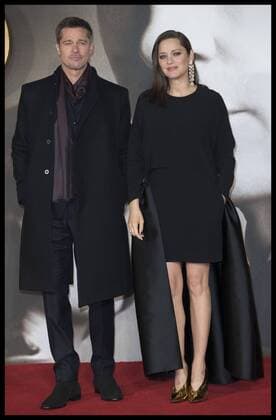 . 21 11 2016. London, United Kingdom. Brad Pitt and Marion Cotillard arriving at the Allied premiere in London.  xStephenxLockx xi-Imagesx IIM-13853-0038