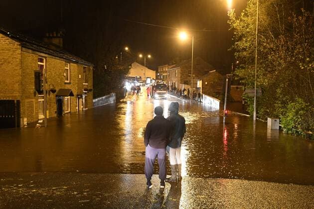Bilder des Tages . 21 11 2016. Manchester, United Kingdom. Manchester Floods. xAnthonyxDevlinx xi-Imagesx IIM-13855-0002