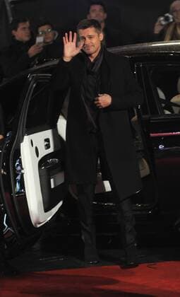 November 21, 2016 - London, England, United Kingdom - Brad Pitt attends the UK Premiere of Allied at Odeon Leciester Square. London United Kingdom - ZUMAs147 20161121_zap_s147_011