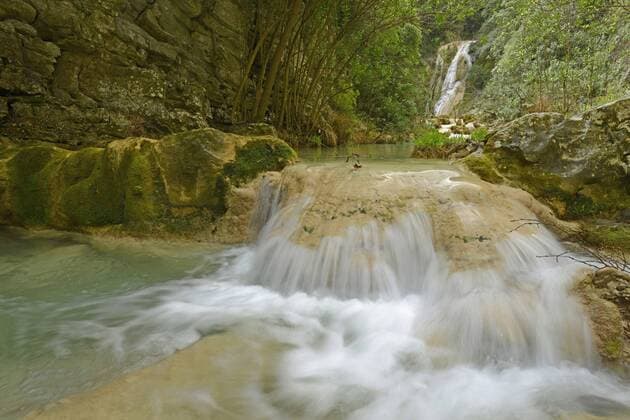 idyllischer Wasserfall, Griechenland, Peloponnes, Poly Limni, Kazarma waterfall, Greece, Peloponnese, Poly Limni, Kazarma BLWS438882 Copyright: xblickwinkel B.xTrappx