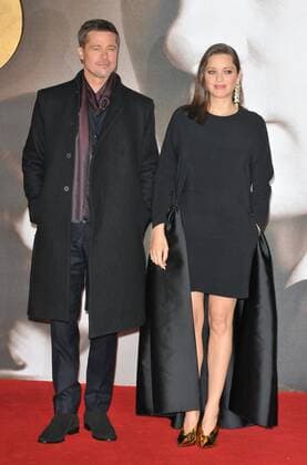 Allied UK film premiere London, UK. Brad Pitt and Marion Cotillard at the Allied UK film premiere, Odeon Leicester Square cinema, Leicester Square, London, England, UK, on Monday 21 November 2016. LMK315-61301-221116 