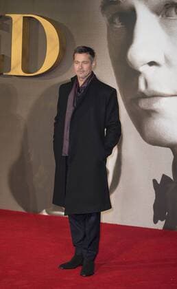 Allied UK film premiere London, UK. Brad Pitt at the Allied UK film premiere, Odeon Leicester Square cinema, Leicester Square, London, England, UK, on Monday 21 November 2016. LMK368-61302-221116 