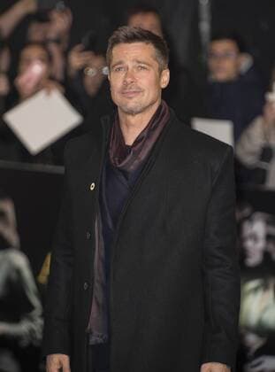 Allied UK film premiere London, UK. Brad Pitt at the Allied UK film premiere, Odeon Leicester Square cinema, Leicester Square, London, England, UK, on Monday 21 November 2016. LMK368-61302-221116 