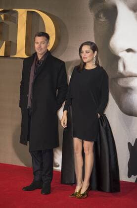 Allied UK film premiere London, UK. Brad Pitt and Marion Cotillard at the Allied UK film premiere, Odeon Leicester Square cinema, Leicester Square, London, England, UK, on Monday 21 November 2016. LMK368-61302-221116 