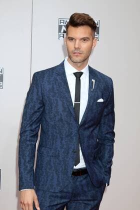 LOS ANGELES - NOV 20: AJ Gibson at the 2016 American Music Awards at Microsoft Theater on November 20, 2016 in Los Angeles, CA  Copyright: xKathyxHutchinsx xIPAx