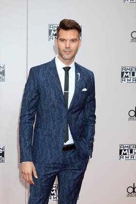 LOS ANGELES - NOV 20: AJ Gibson at the 2016 American Music Awards at Microsoft Theater on November 20, 2016 in Los Angeles, CA  Copyright: xKathyxHutchinsx xIPAx