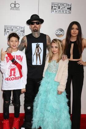 LOS ANGELES - NOV 20: Landon Asher Barker, Travis Barker, Alabama Luella Barker, Atiana de la Hoya at the 2016 American Music Awards at Microsoft Theater on November 20, 2016 in Los Angeles, CA  Copyright: xKathyxHutchinsx xIPAx