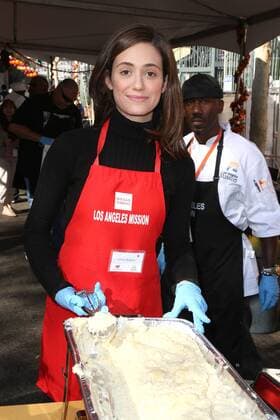 Emmy Rossum beim The Los Angeles Mission Thanksgiving Meal for the Homeless am 23.11.2016 in Los Angeles 80th Annual Los Angeles Mission Thanksgiving Meal for the Homeless, 2016 
