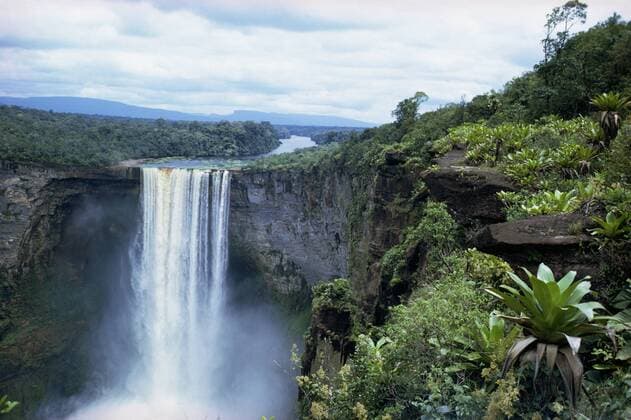Kaietur Falls, Guyana, South America Copyright: RobertxCundy 105-1705