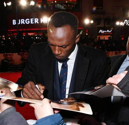 . 28 11 2016. London, United Kingdom. Usain Bolt attends I Am Bolt world film premiere. Screening of documentary I Am Bolt exploring Bolt s legacy of the fastest man in history, at Odeon Leicester Square, London.  xNilsxJorgensenx xi-Imagesx IIM-13910-0042