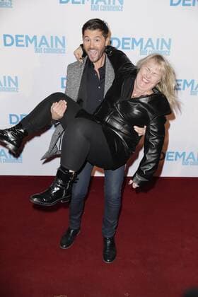 Christophe Beaugrand und Valerie Damidot - Vor Filmpremiere Premiere - Demain tout commence Plötzlich Papa - Grand Rex Paris - 28 11 2016 GwendolineLeGoff Panoramic 