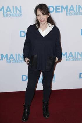Chantal Lauby - Vor der Premiere Filmpremiere Demain tout commence Plötzlich Papa - Grand Rex Paris - 28 11 2016 GwendolineLeGoff Panoramic 