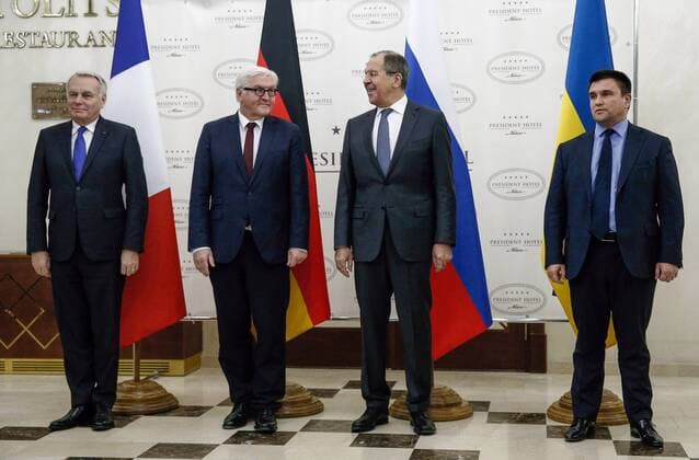 Ukraine-Konflikt: Treffen der AuÃŸenminister in Minsk MINSK, BELARUS - NOVEMBER 29, 2016: France s minister of foreign affairs Jean-Marc Ayrault, Germany s minister of foreign affairs Frank-Walter Steinmeier, Russia s minister of foreign affaris Sergei Lavrov, and Ukraine s minister of foreign affairs Pavlo (Pavel) Klimkin (L-R) at a meeting of foreign ministers of the Normandy Four at the President Hotel. Alexander Shcherbak TASS  TS03929D