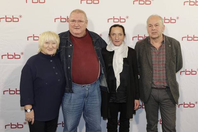 Carmen-Maja Antoni, Schauspieler Horst Krause, Angelika Böttiger, Regisseur Bernd Böhlich, Krauses Glück auf großer Leinwand: Premiere mit Horst Krause am 29. November im Kino Thalia in Potsdam, 29.11.2016