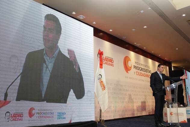 Former leader of the Spanish Socialist Party PSOE Pedro Sanchez takes part at the conference The social-democrat leadership in Europe during the forum Progressive Movements and Citizens in Latin America and Europe in Mexico City, Mexico, 29 November 2016. PROGRESSIVE MOVEMENTS AND CITIZENS IN LATIN AMERICA AND EUROPE FORUM IN MEXICO !ACHTUNG: NUR REDAKTIONELLE NUTZUNG!  MEX002 20161129-636160576097142472