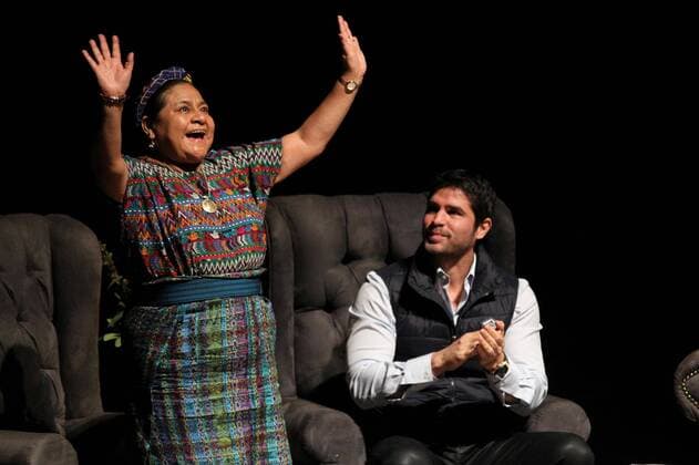Guatemalan indigenous leader and Nobel Peace Prize Rigoberta Menchu and Mexican actor Eduardo Verastegui deliver a press conference during the International Book Fair of Guadalajara in Jalisco, Mexico, 30 November 2016. Both activists presented their project A crusade for peace . MENCHU AND VERASTEGUI: RESPECT AND TOLERANCE ARE THE KEYS TO PROGRESS !ACHTUNG: NUR REDAKTIONELLE NUTZUNG!  GUA001 20161130-636161456230191515