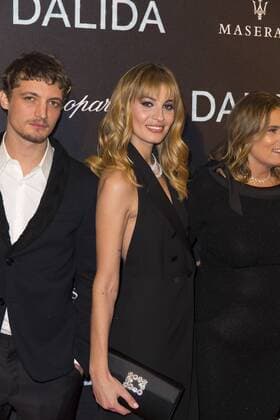 Riccardo Scarmarcio - Sveva Alviti CELEBRITES : Filmpremiere Premiere Film DALIDA - Paris - 30 11 2016 StephenCaillet Panoramic 