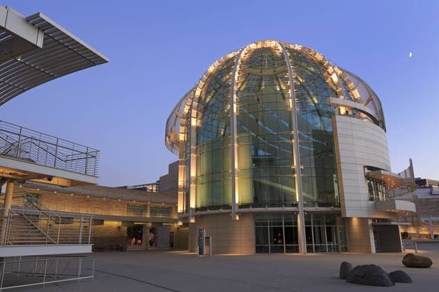 Architektur von Richard Meier San Jose City Hall, San Jose, California, United States of America, North America Copyright: RichardxCummins Editorial use only 776-4329