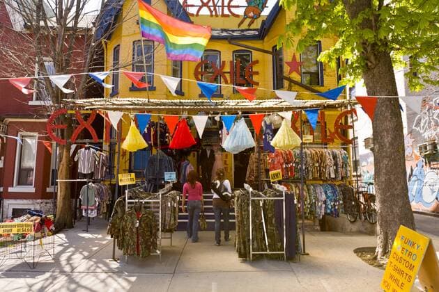 Kensington Market, a designated National Historic Site of Canada, Toronto, Ontario, Canada, North America Copyright: StuartxDee 821-182
