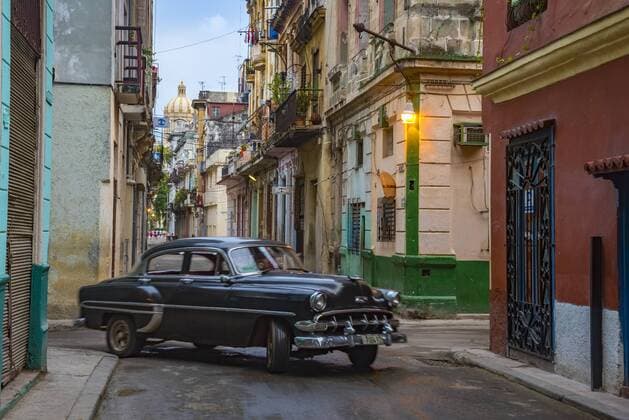 La Habana Vieja, Havana, Cuba, West Indies, Caribbean, Central America Copyright: AlanxCopson 828-907