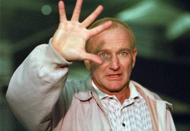 One Hour Photo, (ONE HOUR PHOTO) USA 2002, Regie: Mark Romanek, ROBIN WILLIAMS, Stichwort: Hand, Finger UnitedArchives00018721