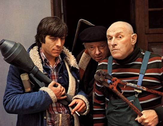 Wehe, wenn Schwarzenbeck kommt, (WEHE, WENN SCHWARZENBECK KOMMT) D 1977, Regie: May Spils, WERNER ENKE, WERNER SCHWIER, BENNO HOFFMANN, Stichwort: Werkzeug, Granate UnitedArchives00006164