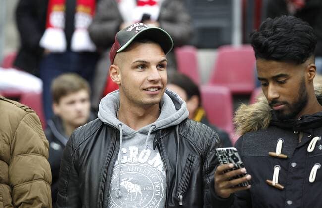 Fussball-Bundesliga 1.FC Köln - Borussia Dortmund Köln, RheinEnergieStadion, 10.12.16: Pietro Lombardi zu Gast im Stadion im Spiel der 1. Bundesliga zwischen 1.FC Köln vs. Borussia Dortmund in der Saison 2016 2017.