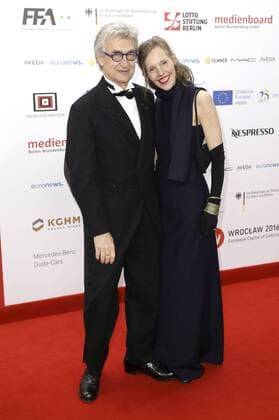 Wim Wenders mit Gattin Donata bei der Verleihung vom 29. Europäischen Filmpreis 2016 29th European Film Awards 2016 im Nationalen Forum für Musik. Breslau, 10.12.2016 Foto:xS.xGabschx xFuturexImage