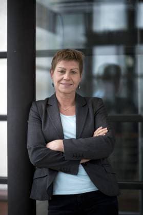 Elke Breitenbach, Die Linke DEU, Deutschland, Germany, Berlin, 10.12.2016 Elke Breitenbach, Senatorin fuer Arbeit, Soziales und Integration vom Berliner Senat, in Berlin. Portrait Elke Breitenbach, senator for work and social issues in the new Senat of Berlin, of the party Die Linke, the Left, Linkspartei in Berlin, Germany.