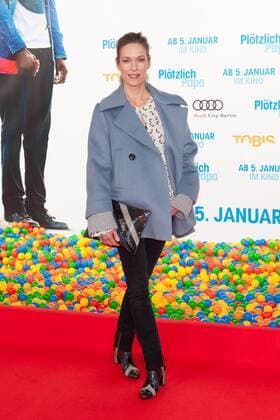 Lisa Martinek - Premiere PLOETZLICH PAPA im Zoo Palast in Berlin am 12.12.2016. Premiere PLOETZLICH PAPA