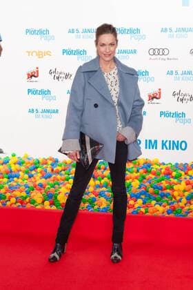 Lisa Martinek - Premiere PLOETZLICH PAPA im Zoo Palast in Berlin am 12.12.2016. Premiere PLOETZLICH PAPA