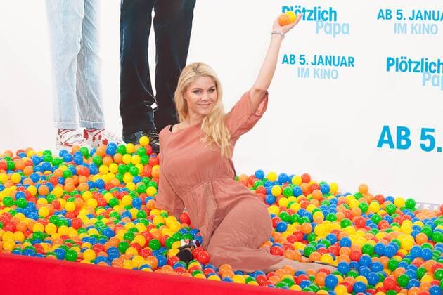 Yvonne Woelcke - Premiere PLOETZLICH PAPA im Zoo Palast in Berlin am 12.12.2016. Premiere PLOETZLICH PAPA
