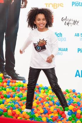 Gloria Colston - Premiere PLOETZLICH PAPA im Zoo Palast in Berlin am 12.12.2016. Premiere PLOETZLICH PAPA