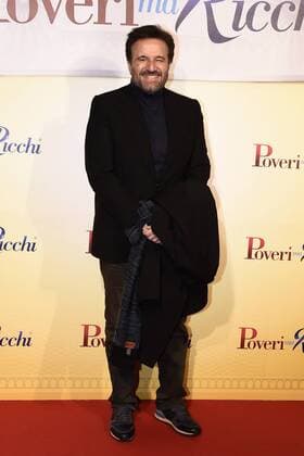 Db Milano 12 12 2016 - red carpet film Poveri ma ricchi - Christian De Sica 