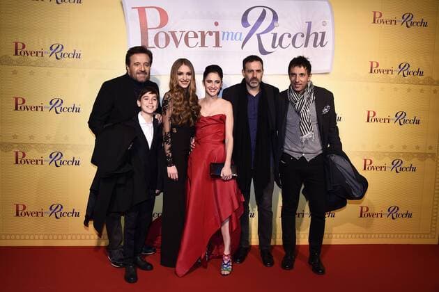 Db Milano 12 12 2016 - red carpet film Poveri ma ricchi - Christian De Sica-Giulio Bartolomei-Federica Lucaferri-Lodovica Comello-Ubaldo Pantani-Fausto Brizzi 