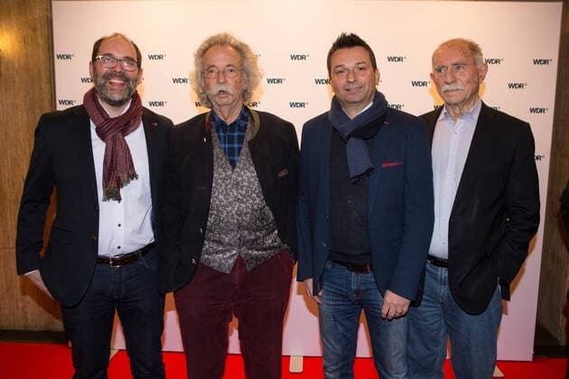 Essen Axel Schuster (FC Schalke 04), Jean Puetz (Wissenschaftsjournalist), Christian Heidel (Sportdirektor, FC Schalke 04) und Werner Hansch (ehemaliger Fussball-Reporter), Filmpremiere WDR-Doku Schicht im Schacht , Lichtburg Essen, 13.12.2016, Copyright: xDeutzmann Eibner-Pressefotox EP_CDN