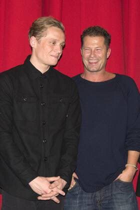 Matthias Schweighöfer und Til Schweiger bei der Premiere des Kinofilms Vier gegen die Bank im Cinestar Sony Center am Potsdamer Platz. Berlin, 13.12.2016 Foto:xK.xWernerx xFuturexImage