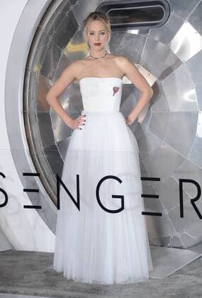 December 14, 2016 - Westwood, CA, United States - 14 December 2016 - Westwood, California - Jennifer Lawrence. The Los Angeles premiere of Passengers held at Regency Village Theatre. Photo Credit: AdMedia Westwood United States - ZUMAa123 20161214_zaa_a123_005