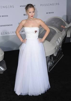 December 14, 2016 - Westwood, CA, United States - 14 December 2016 - Westwood, California - Jennifer Lawrence. The Los Angeles premiere of Passengers held at Regency Village Theatre. Photo Credit: AdMedia Westwood United States - ZUMAa123 20161214_zaa_a123_012