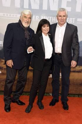 Mario Adorf, Marie Versini und Gojko Mitic bei der Premiere des Fernsehfilms Winnetou - Eine neue Welt im Delphi Filmpalast. Berlin, 14.12.2016 Foto:xF.xKernx xFuturexImage