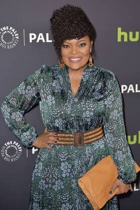Yvette Nicole Brown bei der Premiere der BET TV-Miniserie The New Edition Story im Paley Center for Media. Beverly Hills, 14.12.2016 Foto:xD.xStarbuckx xFuturexImage