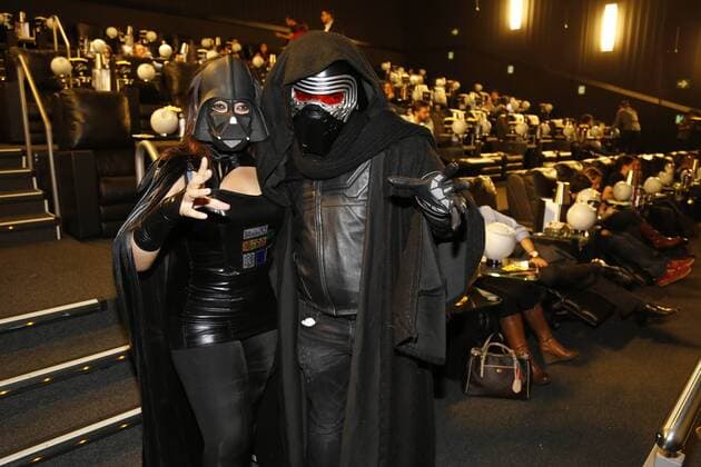 Bilder des Tages Star Wars Fans erwarten die Rogue One Premiere in Mexiko-Stadt December 15, 2016 - Mexico - EUM20161215ESP02.JPG.CIUDAD DE MEXICO CinemaCine-Star Wars.- Aspectos del estreno de la pelicula Rogue One, de la saga Star Wars, proyectada en la Plaza Antara, norponiente de esta capital, 15 de diciembre de 2016.  - ZUMAu78_ 20161215_zaf_u78_007