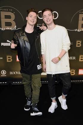 Die Lochis beim Place To B Influencer Award 2016 im Hauptempfang Axel Springer SE. Berlin, 15.12.2016 Foto:xF.xKernx xFuturexImage