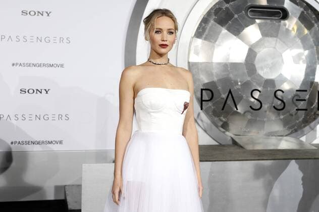 Jennifer Lawrence bei der Premiere des Kinofilms Passengers im Regency Village Theatre, Westwood. Los Angeles, 14.12.2016 Foto:xD.xBedrosianx xFuturexImage
